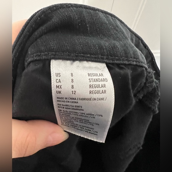 American Eagle Hi-Rise Black Jegging Super Stretch Size 8 - Picture 3 of 5